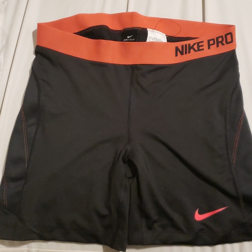 Nike Pro Shorts and leggings set